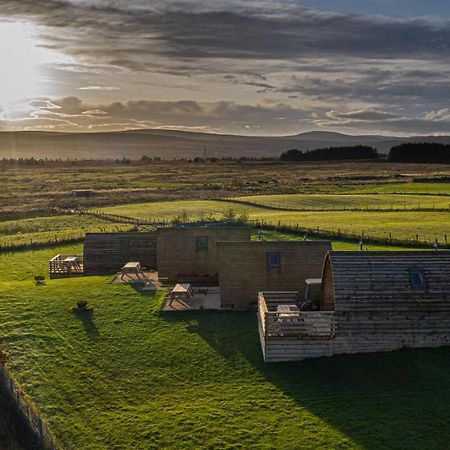 Loch Shin Glamping Pods Villa Лейрг Екстериор снимка